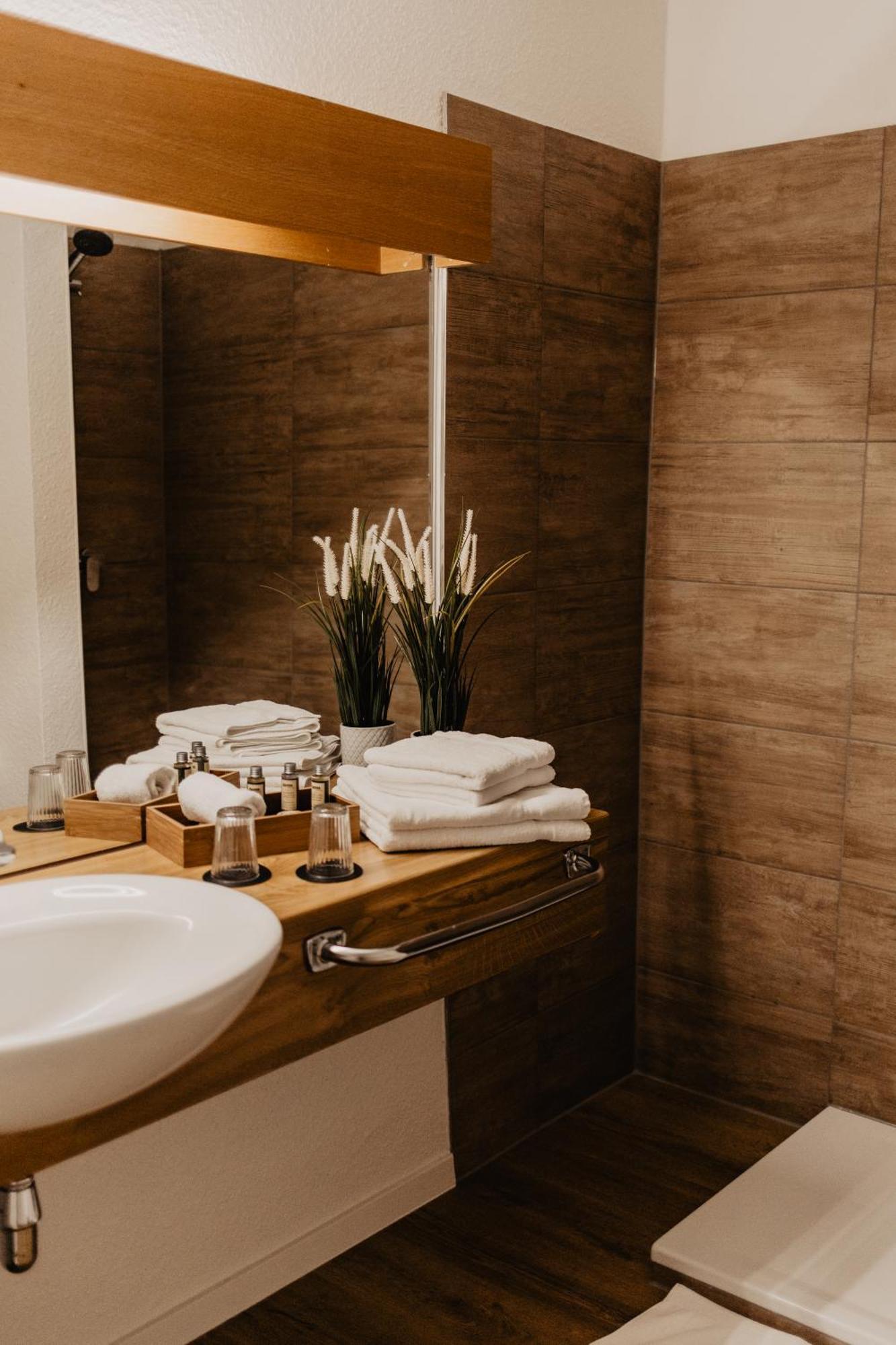 Faehrhaus Kollmar Hotel Ngoại thất bức ảnh